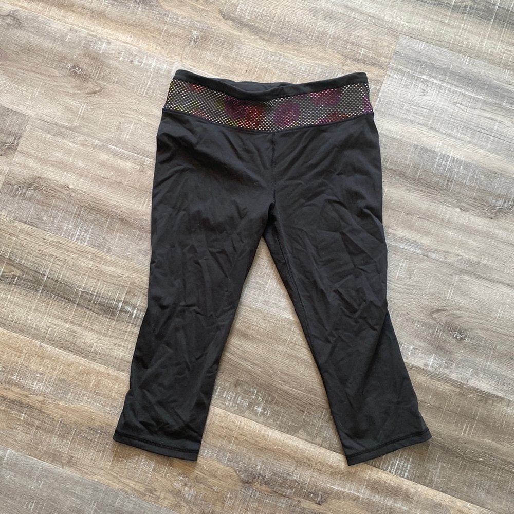 Victoria Secret yoga biker leggings